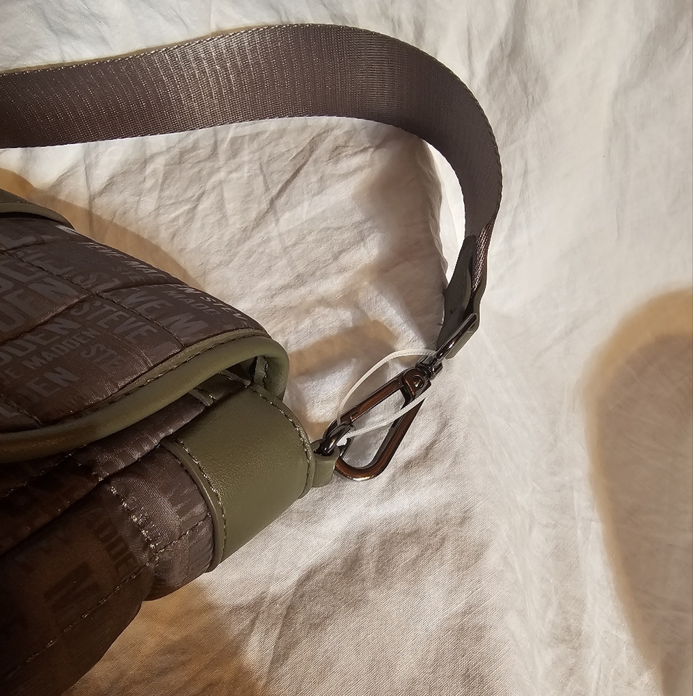 Steve Madden NWOT Byphyre Olive Green Crossbody - Picture 3 of 8